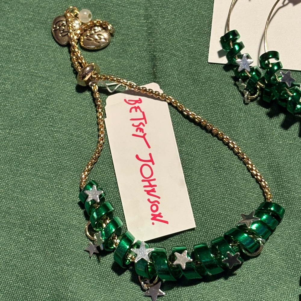 Betsey Johnson Emerald Green Jewelry Set - Picture 2 of 6